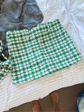 Zara Green and White Houndstooth Tweed Skort